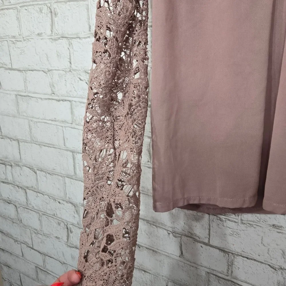Cute lace top light brown blouse